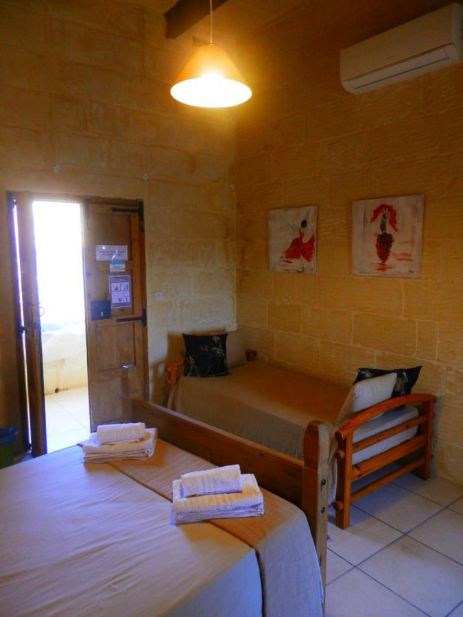 Arkati Literary B&B Sannat Екстер'єр фото