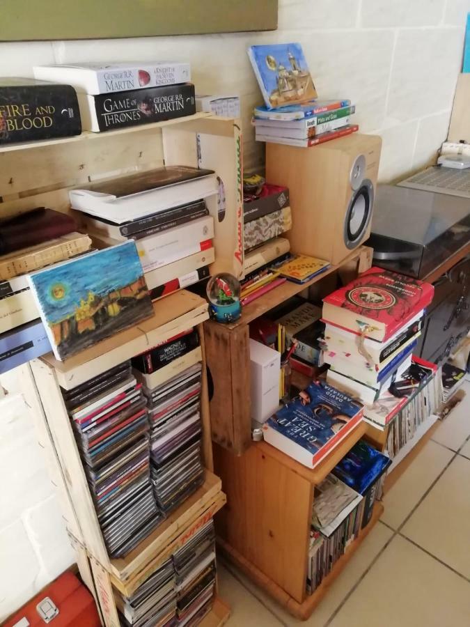 Arkati Literary B&B Sannat Екстер'єр фото