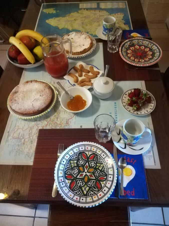 Arkati Literary B&B Sannat Екстер'єр фото